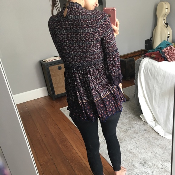 Forever 21 Top - Picture 3 of 5